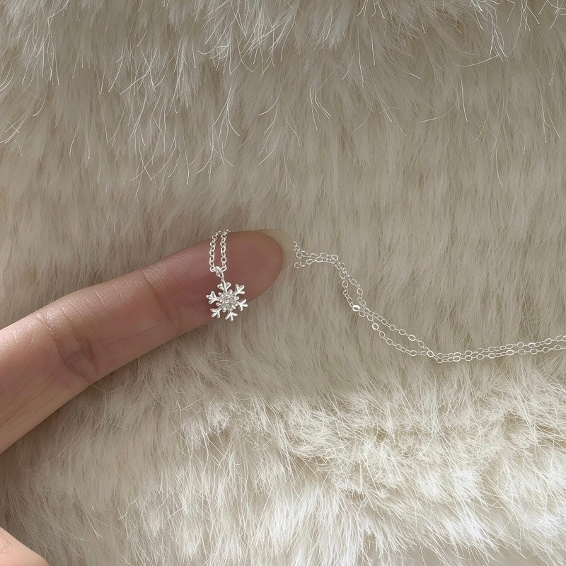 Cortina Winter Luxe Snowflake Pendant - Minimalist Italian-Inspired Holiday Jewelry