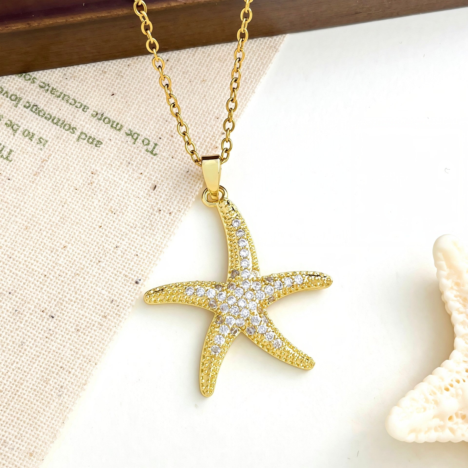Maris Dainty Gold Starfish Pendant Necklace - Summer Beach Jewelry