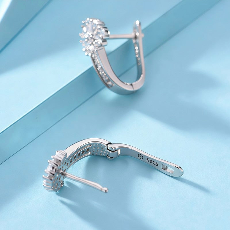 Fleur Sparkling Crystal Flower Stud Earrings - Dainty Gold Jewelry